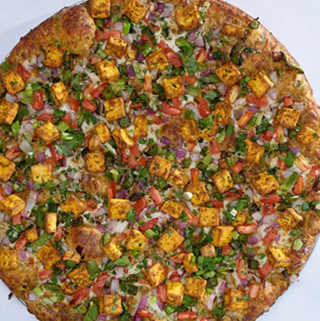 Chili Paneer Pizza.